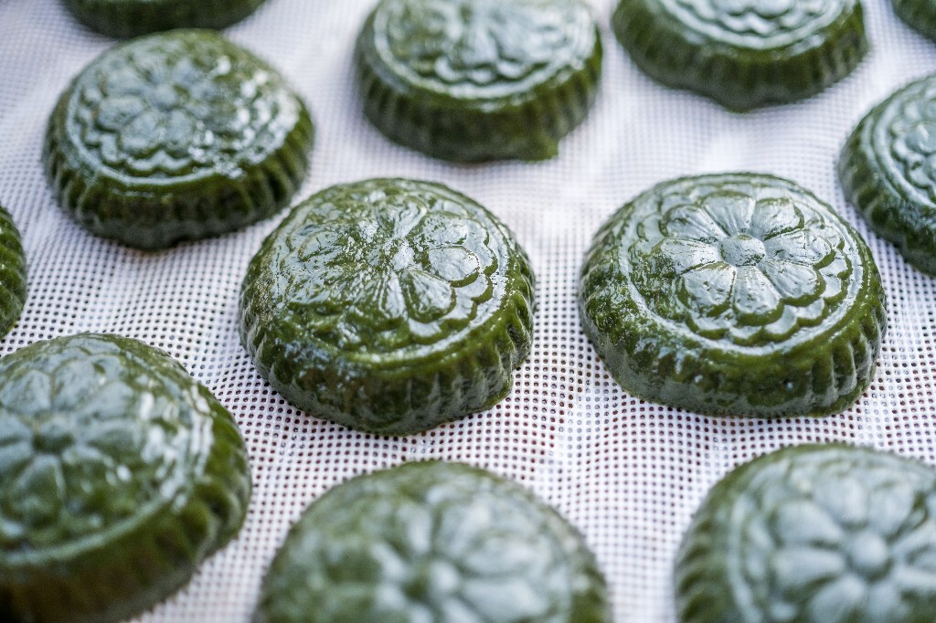 艾馍馍 清明蒿子粑 清明团子 青团 小吃 特色习俗美食 特色小吃 传统点心 江南传统小吃
