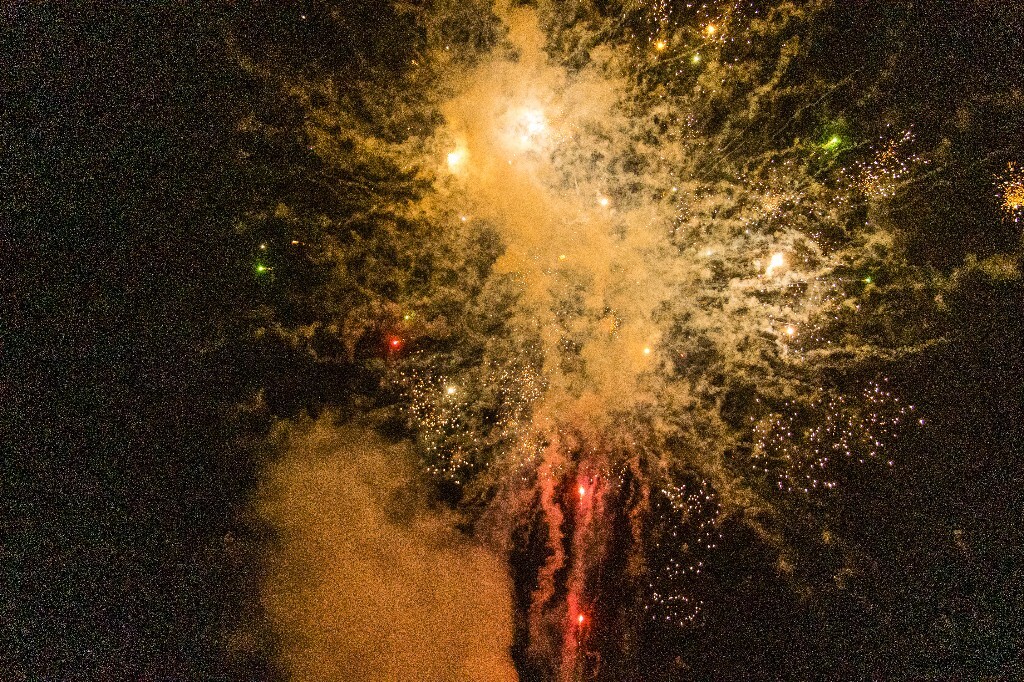 花炮 烟火 焰火 炮仗 烟花 摄影 礼花 节日 春节 节日氛围