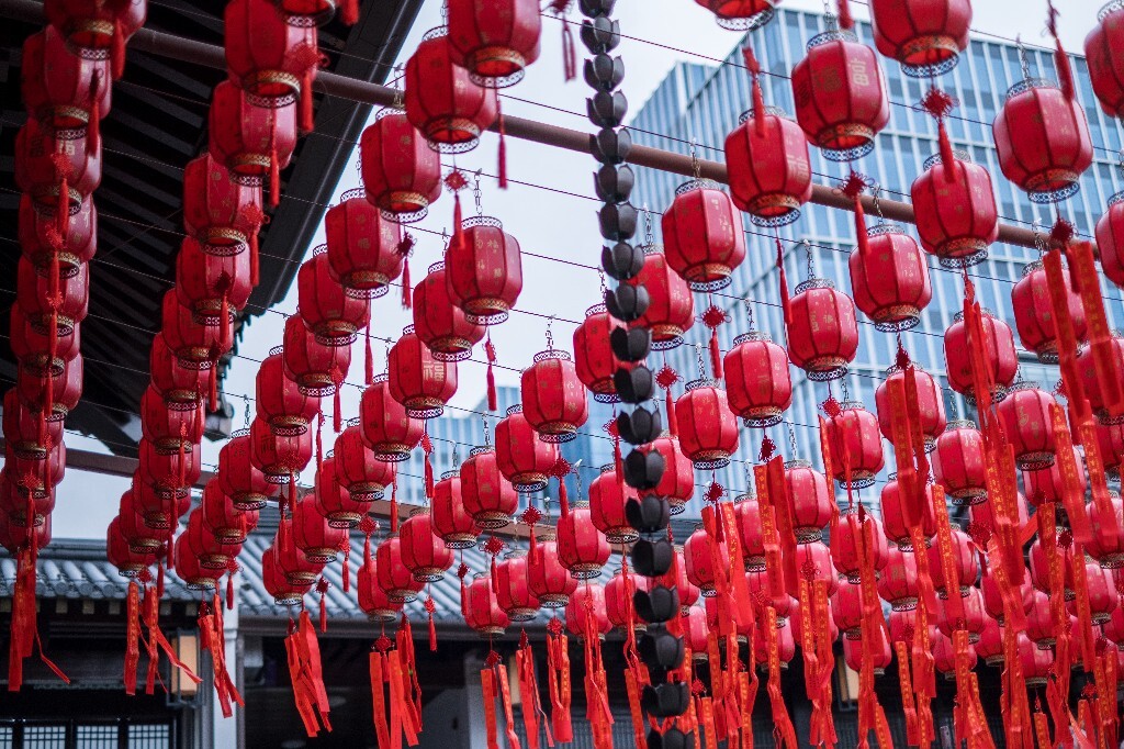 红灯笼 寺庙 宗教 祈福 礼佛 摄影 自然 喜庆 氛围 建筑 国泰民安