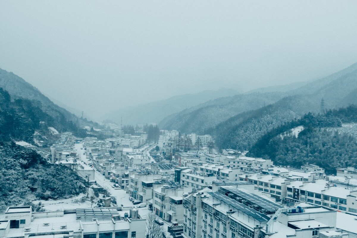 雪景 建筑 摄影 风光 城市 乡村 山 山峰 自然 下雪 雪