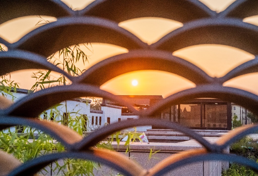 夕阳 建筑物 自然 风光 阳光 日出日落 结构之美 色彩 旅行 结构
