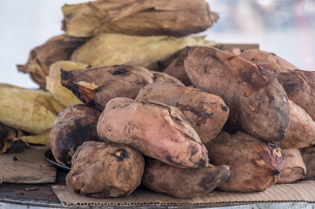 烤红薯 食物 美食  摄影 自然  小吃  烤地瓜