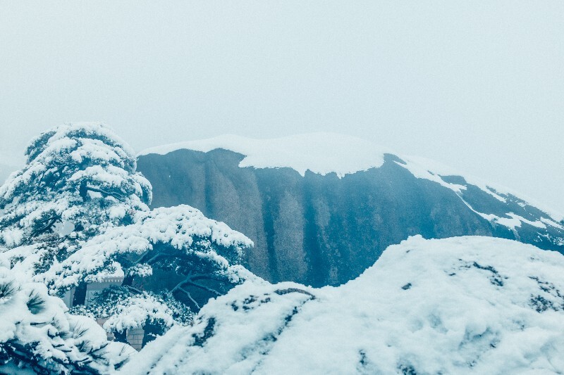 自然 风光 雪景 大自然 黄山雪景 黄山之石 摄影 黄山 山 石头上的雪 石头雪景 奇石