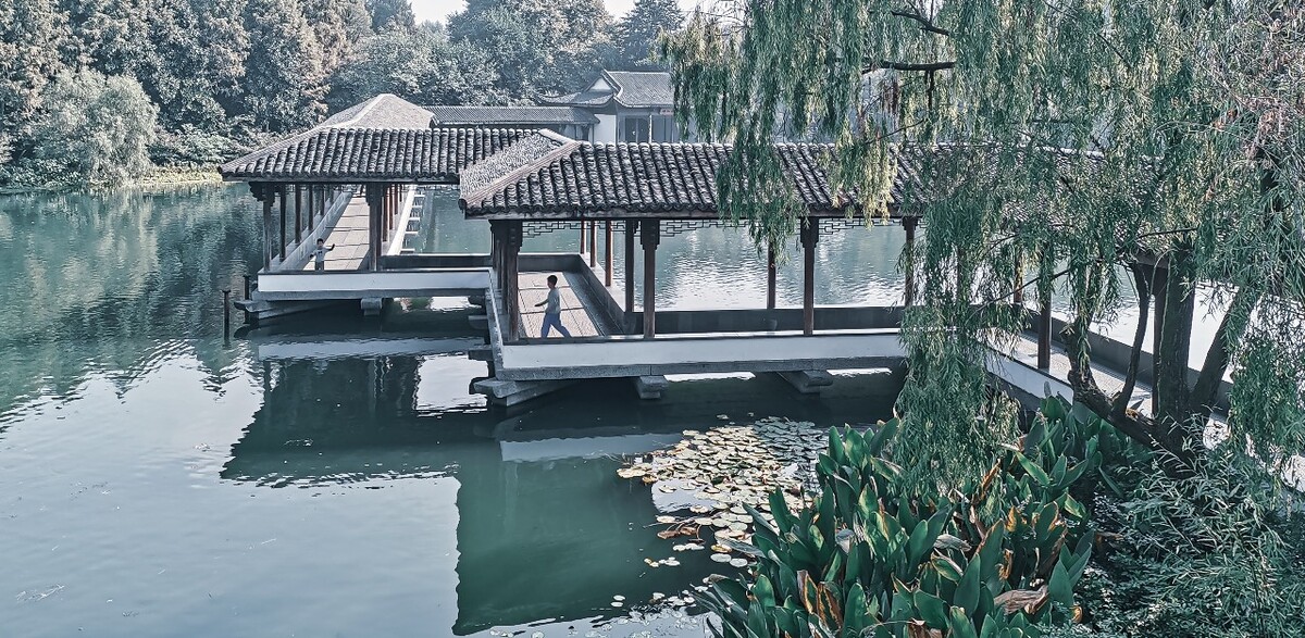 霁虹榭  水榭长廊 叢桂水阁  浴鹄湾霁虹榭 飞虹廊