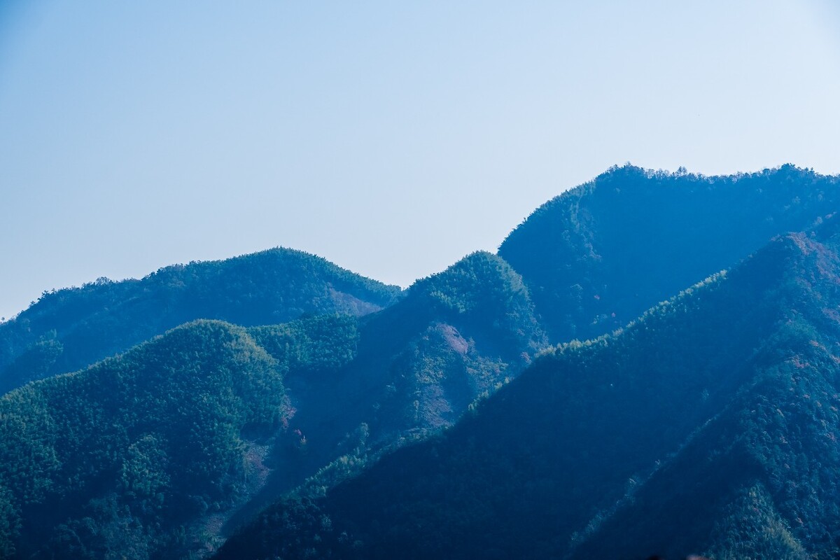 风光  田间 自然  山脉  指南村风光 大自然  树木 蓝天白云  山峰  自然风光 旅游 旅行 色彩 秋天