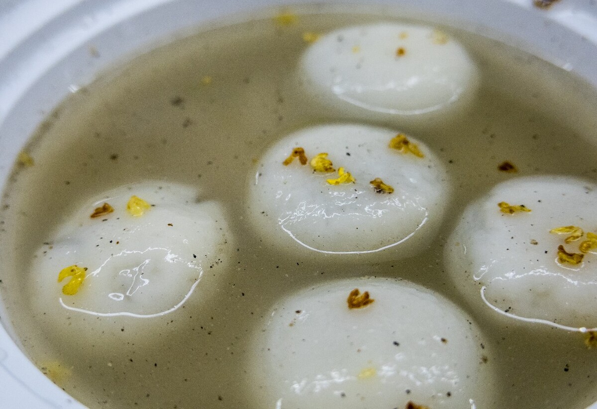 汤圆 传统小吃 传统节日元宵节 汤团 浮元子 黑芝麻汤圆 桂花 rice dumpling Soup Round 摄影 特写