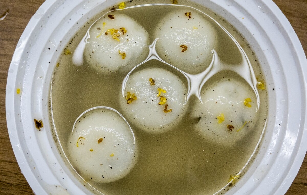 汤圆 传统小吃 传统节日元宵节 汤团 浮元子 黑芝麻汤圆 桂花 rice dumpling Soup Round 摄影 特写