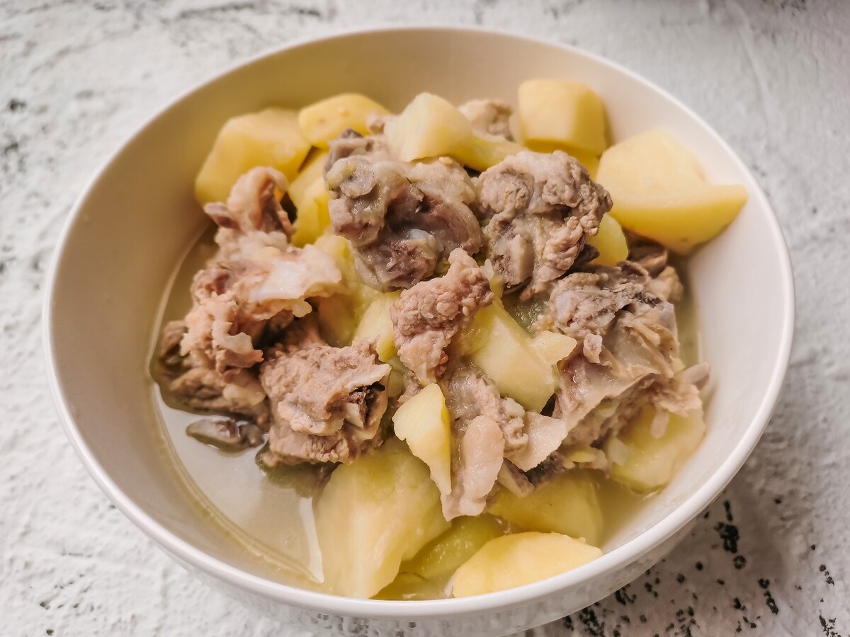 土豆 排骨 土豆炖排骨  炖菜 美食 美味 特写 摄影  素材  图片