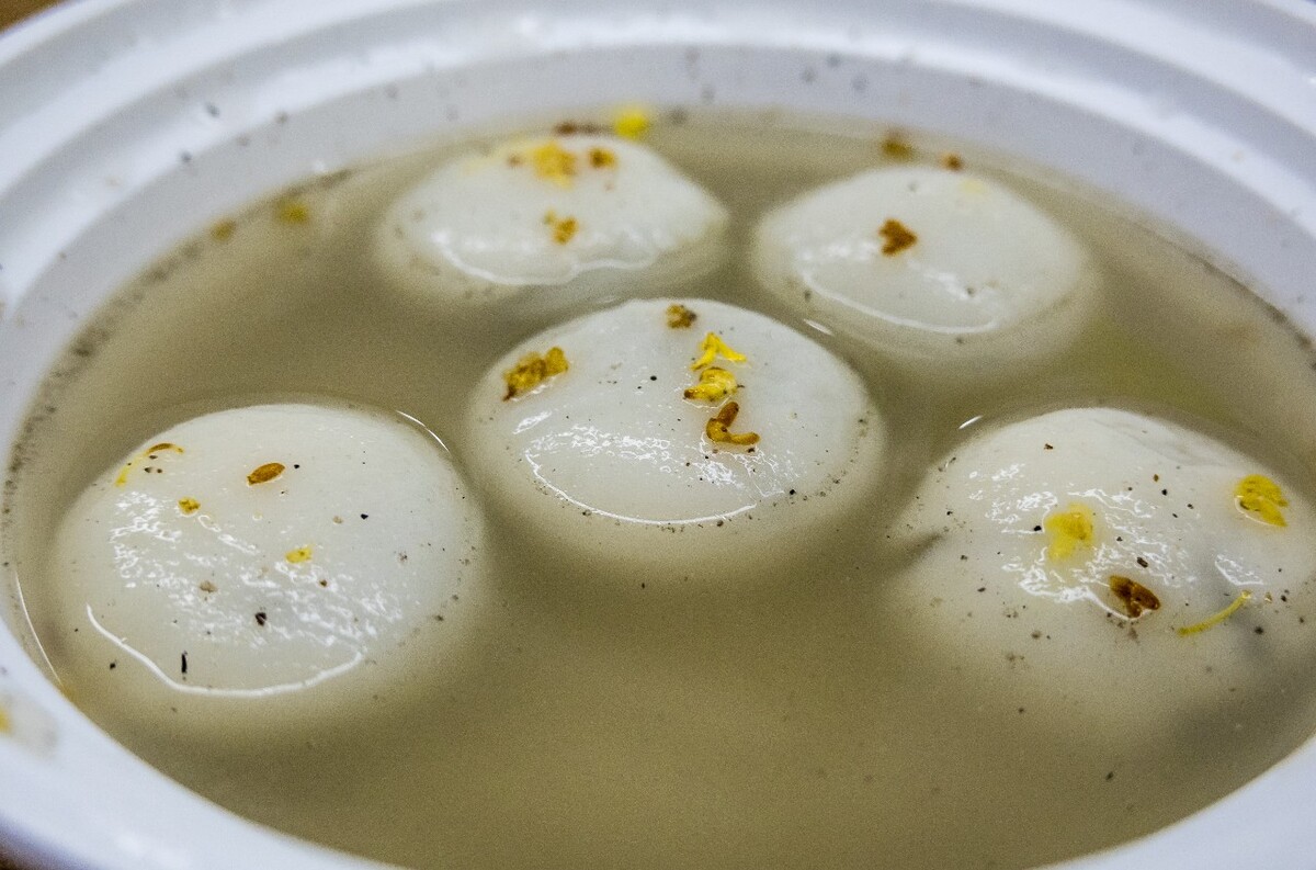 汤圆 传统小吃 传统节日元宵节 汤团 浮元子 黑芝麻汤圆 桂花 rice dumpling Soup Round 摄影 特写