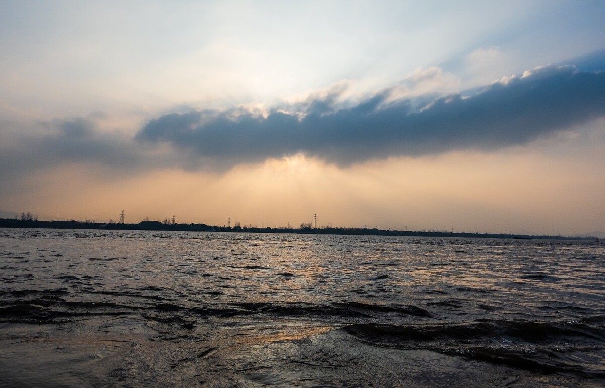 码头 风光 自然 风景 摄影 耶稣光 夕阳 晚霞 闻堰码头 钱塘江 江水 江边