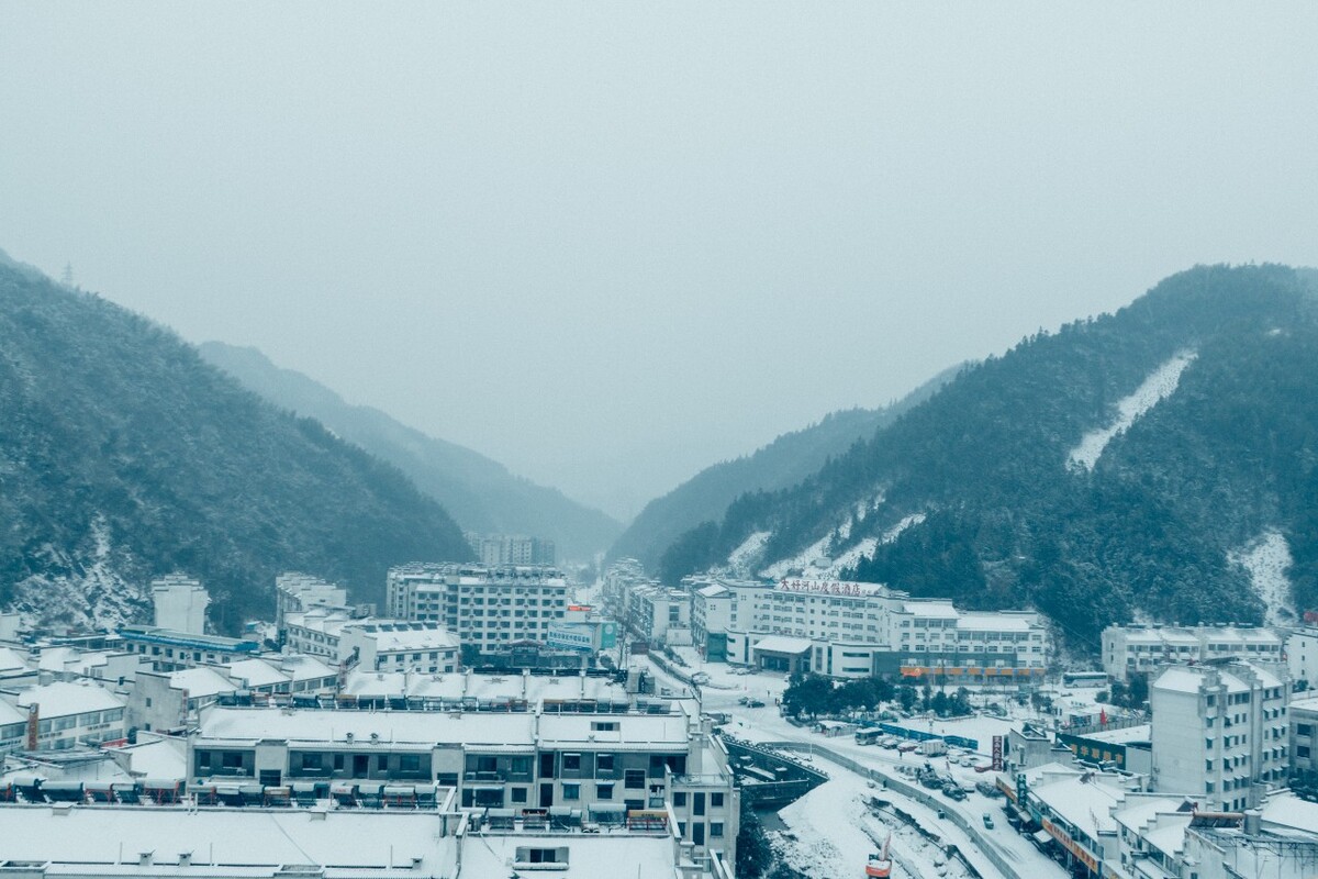 雪景 建筑 摄影 风光 城市 乡村 山 山峰 自然 下雪 雪