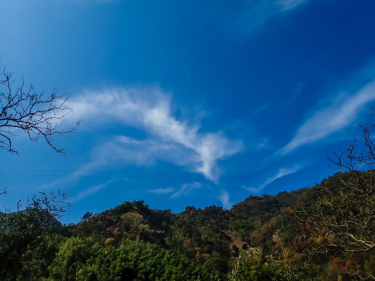 云彩 蓝天白云 天空 云雾 天空 自然 风光 摄影 山 山峰 山脉