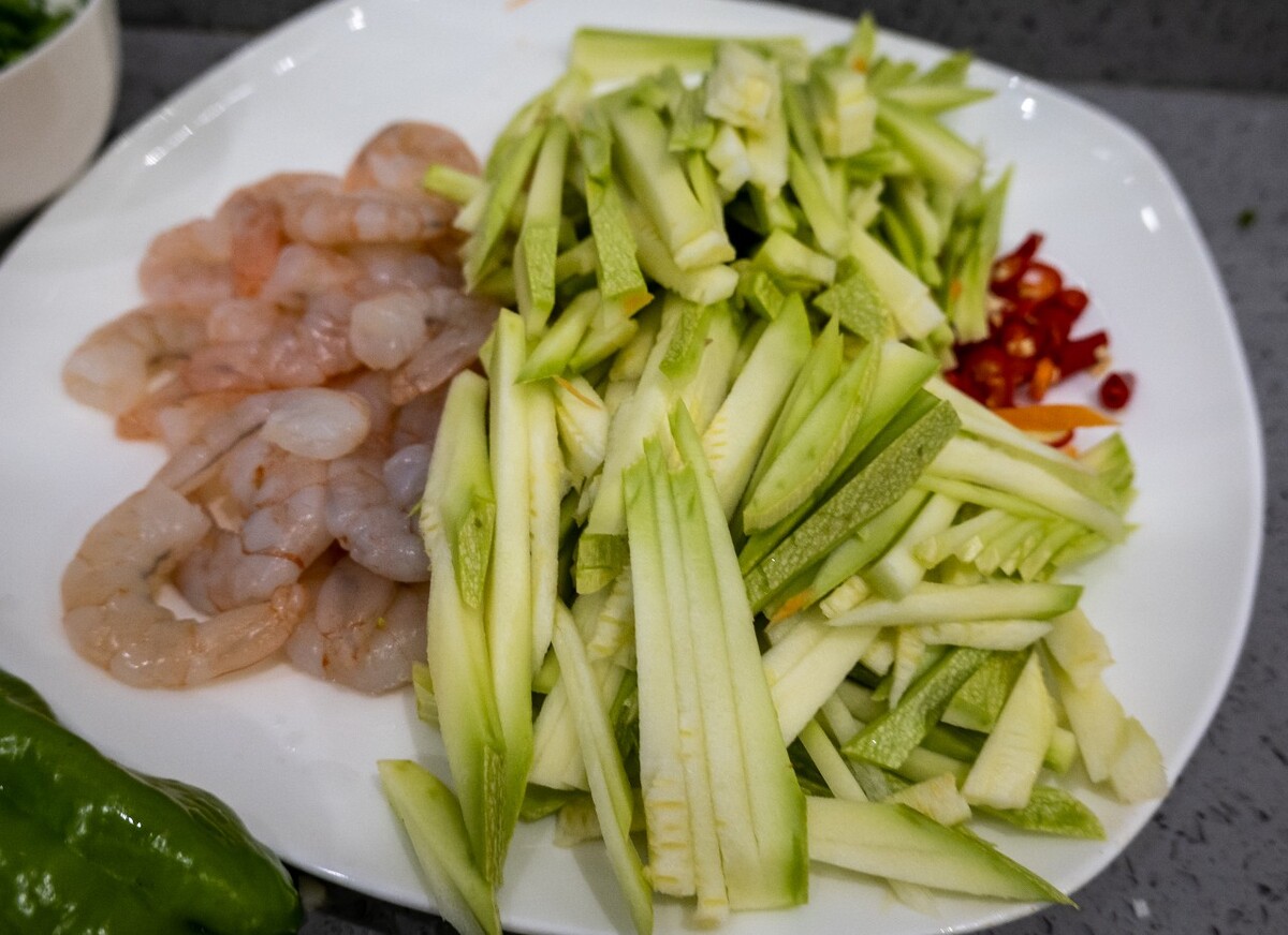 南瓜丝炒虾仁 食物 美食 摄影 素材 美味 生活 随拍 旅游 旅行 炒虾仁