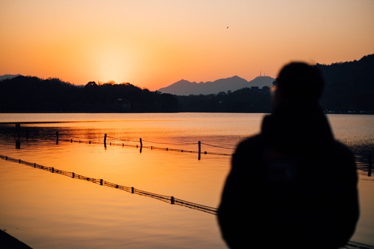 背影  西湖 人像 风光 风景 保俶塔 夕阳 晚霞 