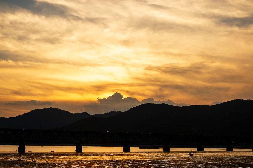 夕阳 日落 钱塘江夕阳 自然 风光 摄影 江边夕阳 天空 云彩