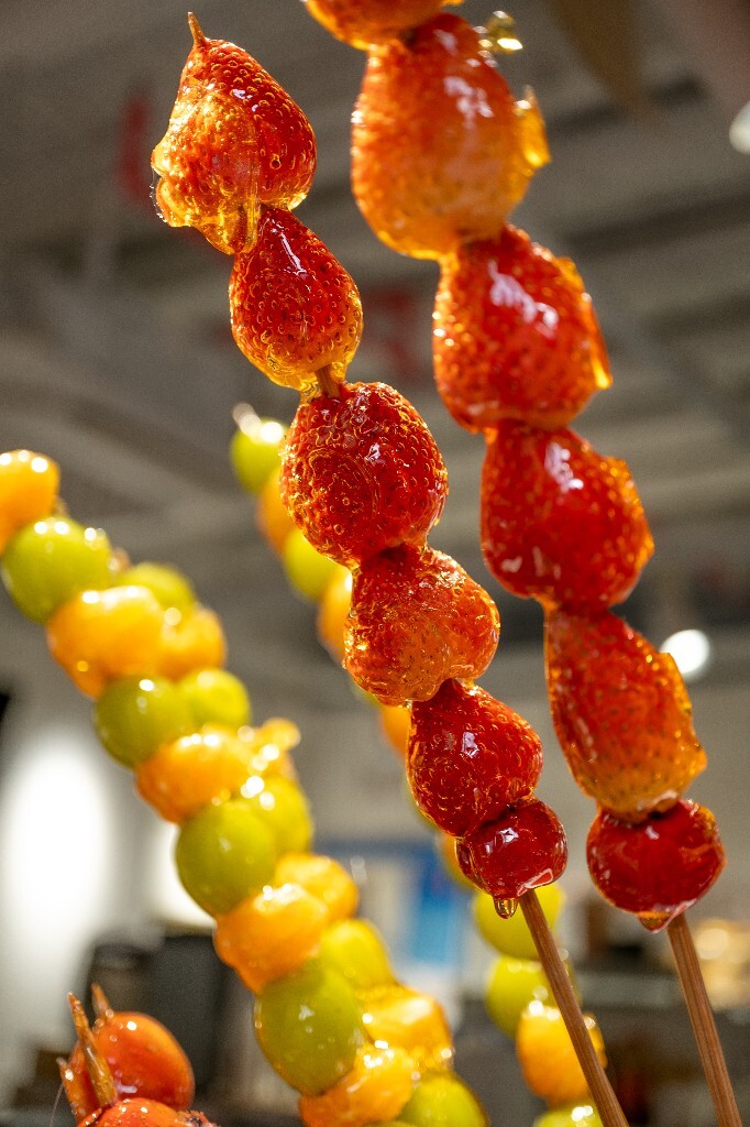 冰糖葫芦 糖葫芦 糖墩儿 糖球 中国传统小吃 又酸又甜 食物 美食 摄影 小吃 旅行 街拍