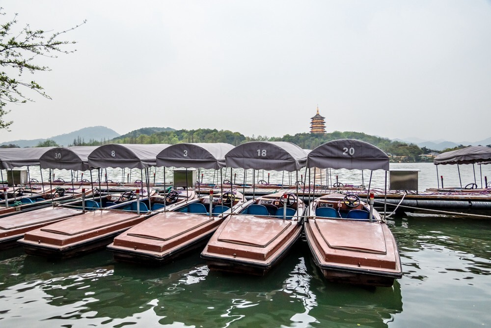 西湖 风光 自然 西湖风光 雷锋塔 旅行 旅游 游船