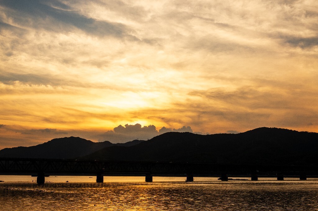 夕阳 日落 钱塘江夕阳 自然 风光 摄影 江边夕阳 天空 云彩