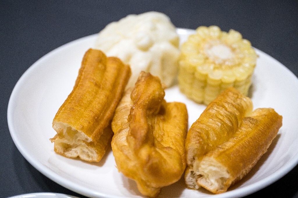 油条  早餐 食物 美食 摄影 街道