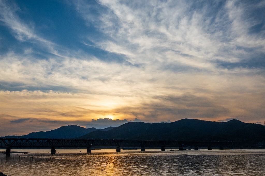 夕阳 日落 钱塘江夕阳 自然 风光 摄影 江边夕阳 天空 云彩