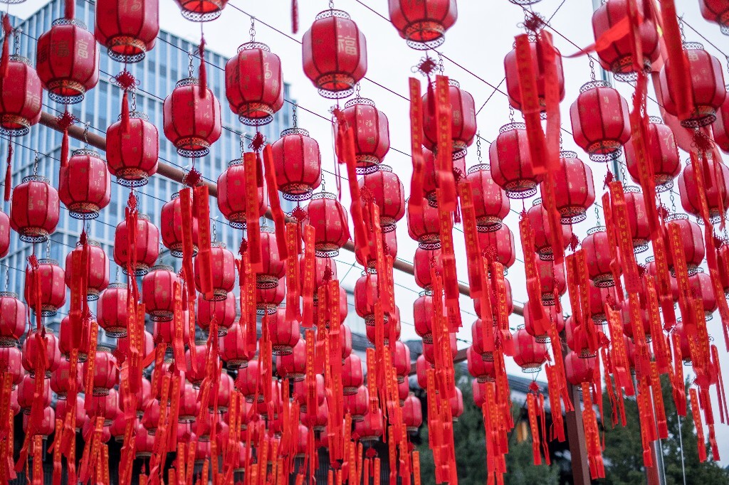 红灯笼 寺庙 宗教 祈福 礼佛 摄影 自然 喜庆 氛围 建筑 国泰民安