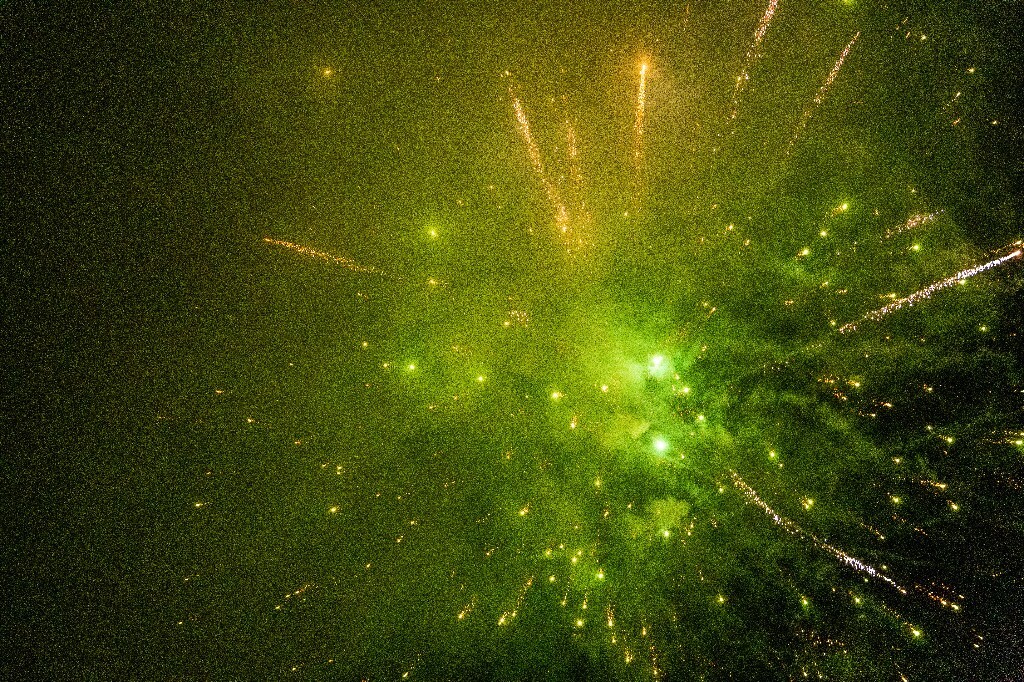 花炮 烟火 焰火 炮仗 烟花 摄影 礼花 节日 春节 节日氛围