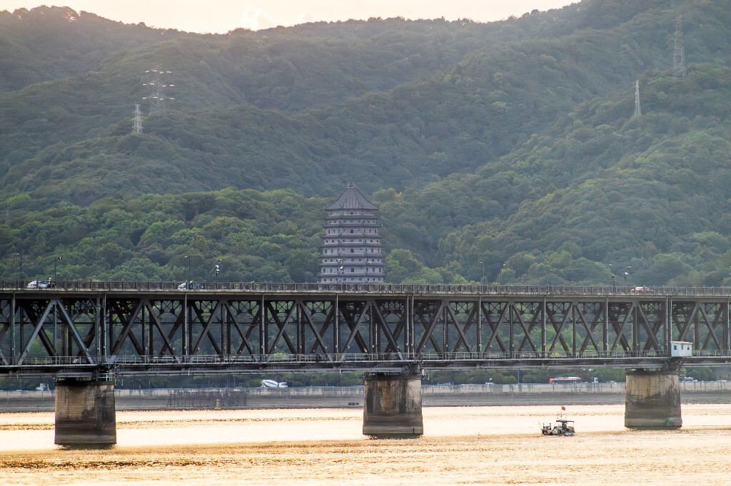 夕阳 日落 钱塘江夕阳 自然 风光 摄影 江边夕阳 天空 云彩 钱塘江大桥 塔子