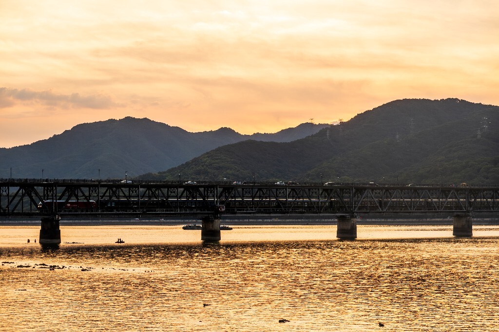 夕阳 日落 钱塘江夕阳 自然 风光 摄影 江边夕阳 天空 云彩 钱塘江大桥