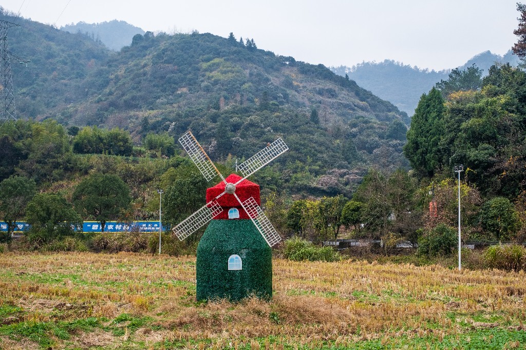 大风车 风车 自然 风光 摄影  旅行 自然风光 山峰 山脉