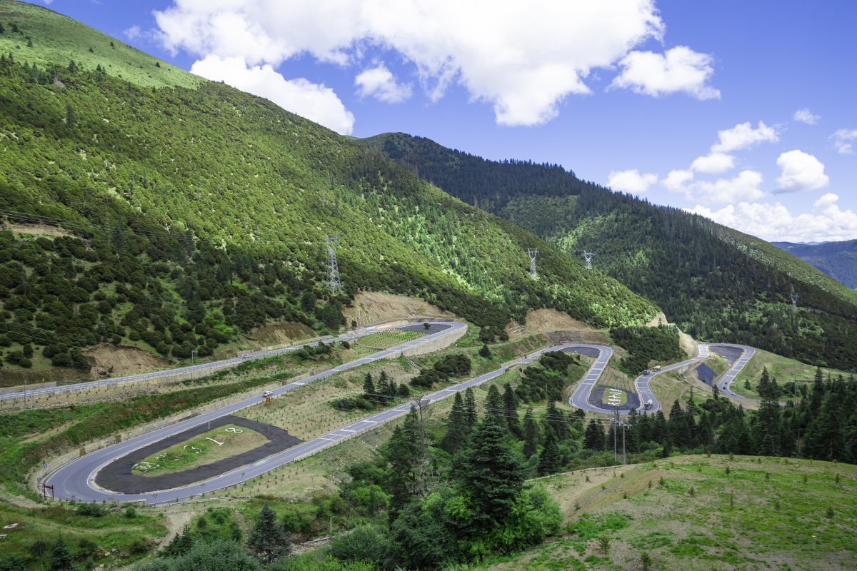 稻城亚丁香格里拉沿途风景