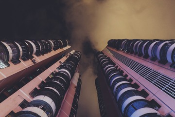 619733