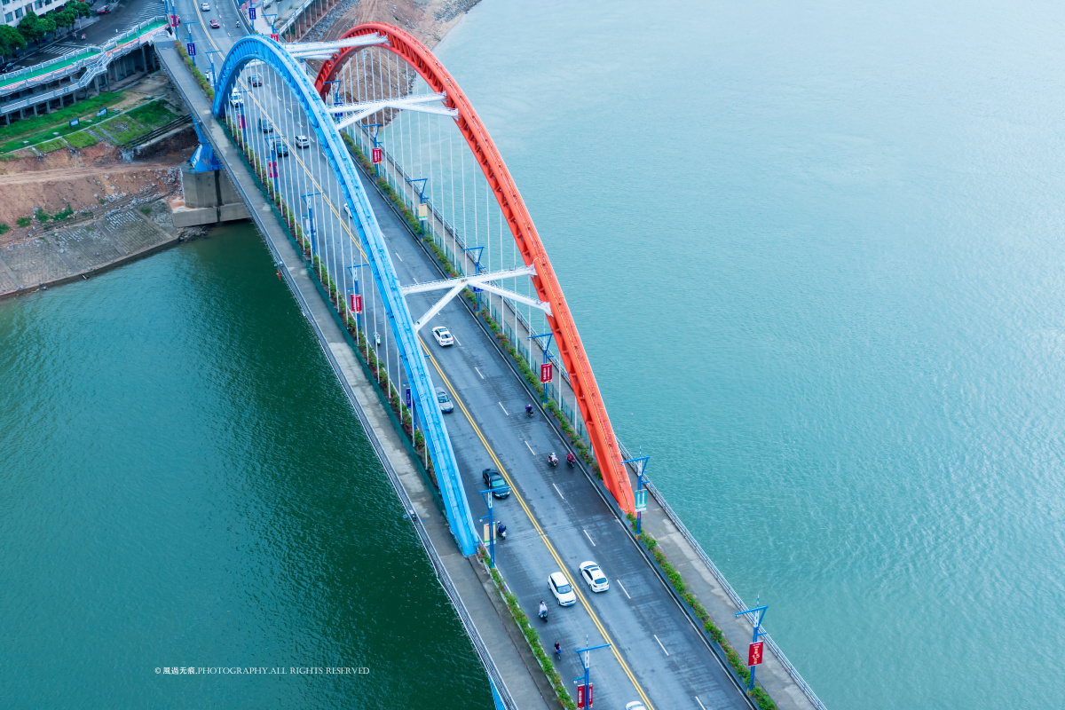 这是梧州这里有经典的梧州鸟瞰全景图鸳江大桥桂江一桥错落有致的住宅