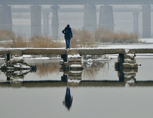 001