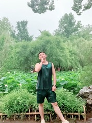 001