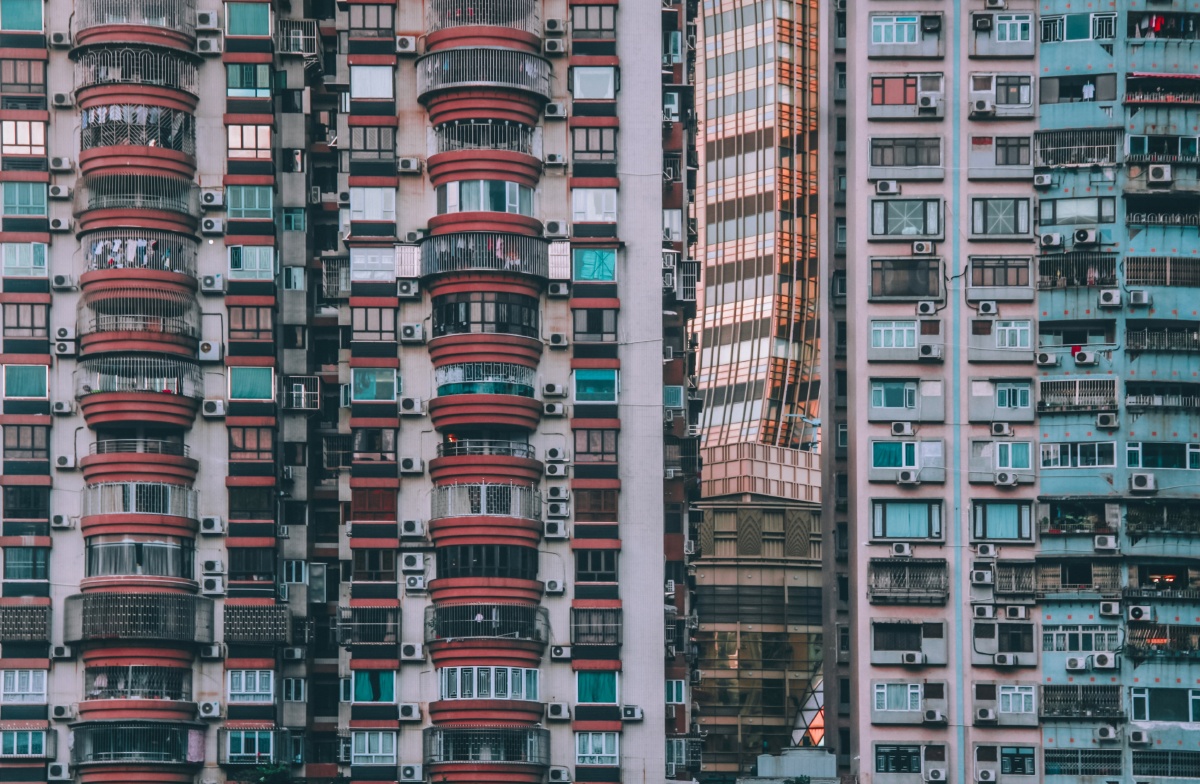 澳门居民楼夹缝中的新葡京