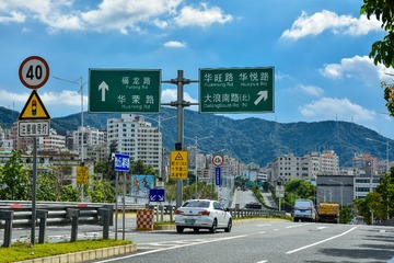 944908