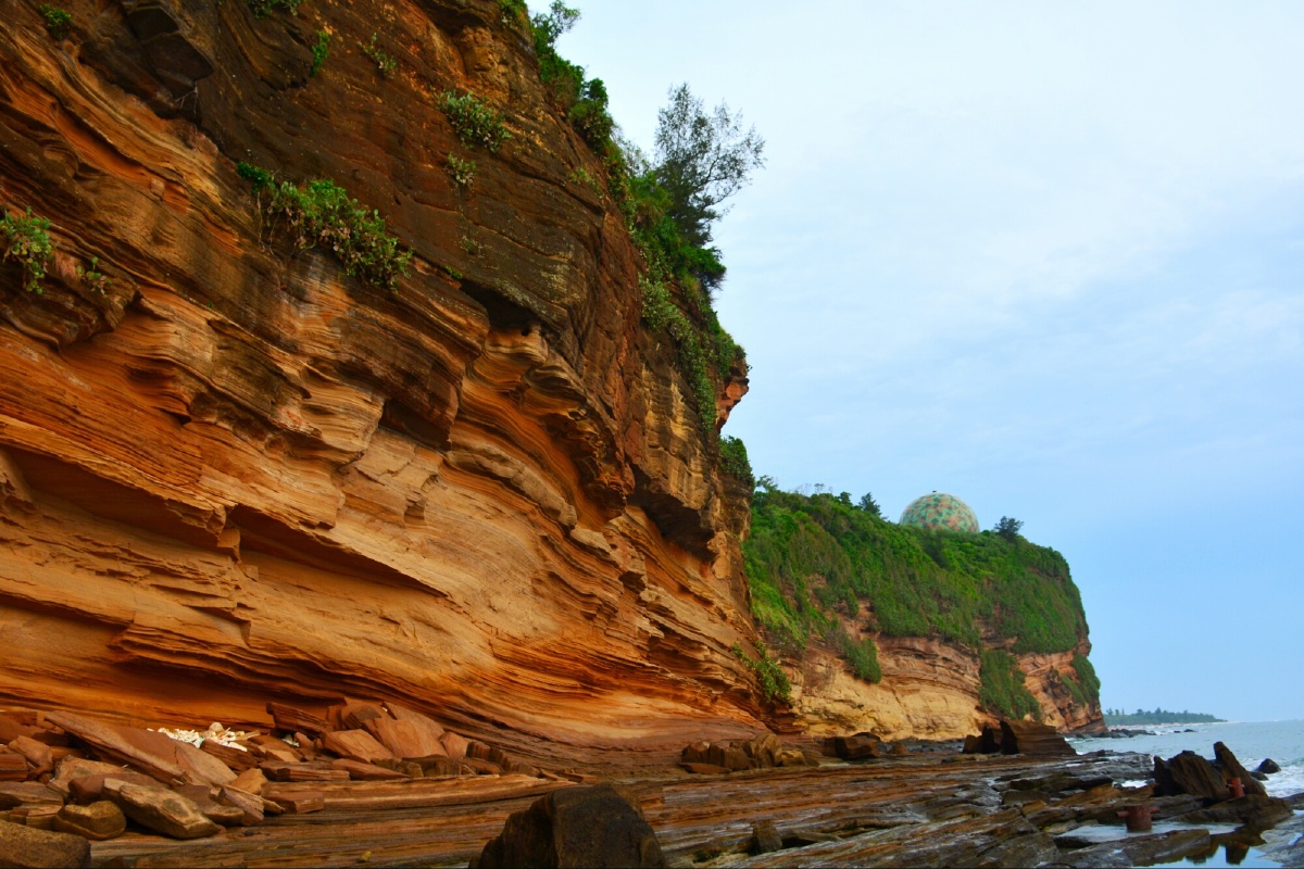 基岩海岸侵蚀地貌海蚀崖海蚀穴海蚀台