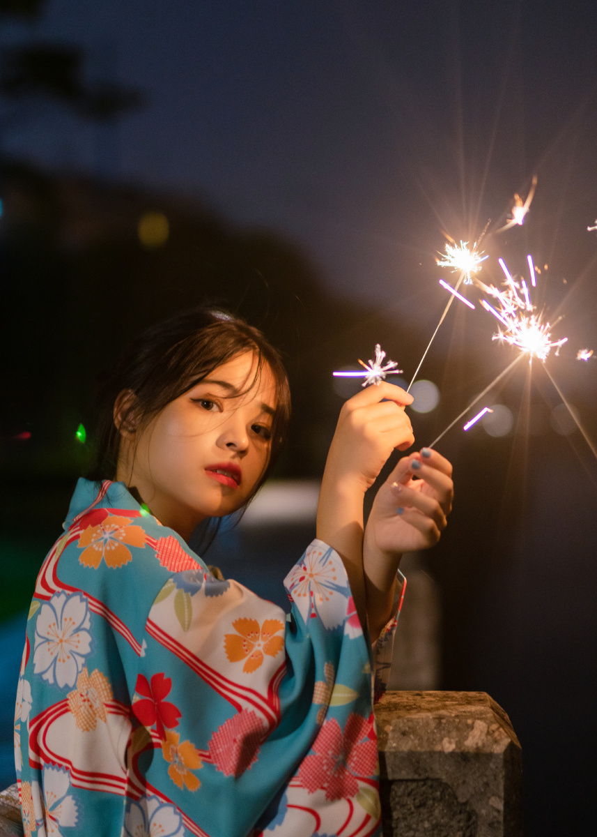 和服配烟花