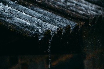 338465