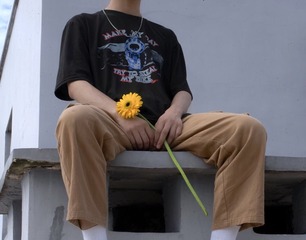 001