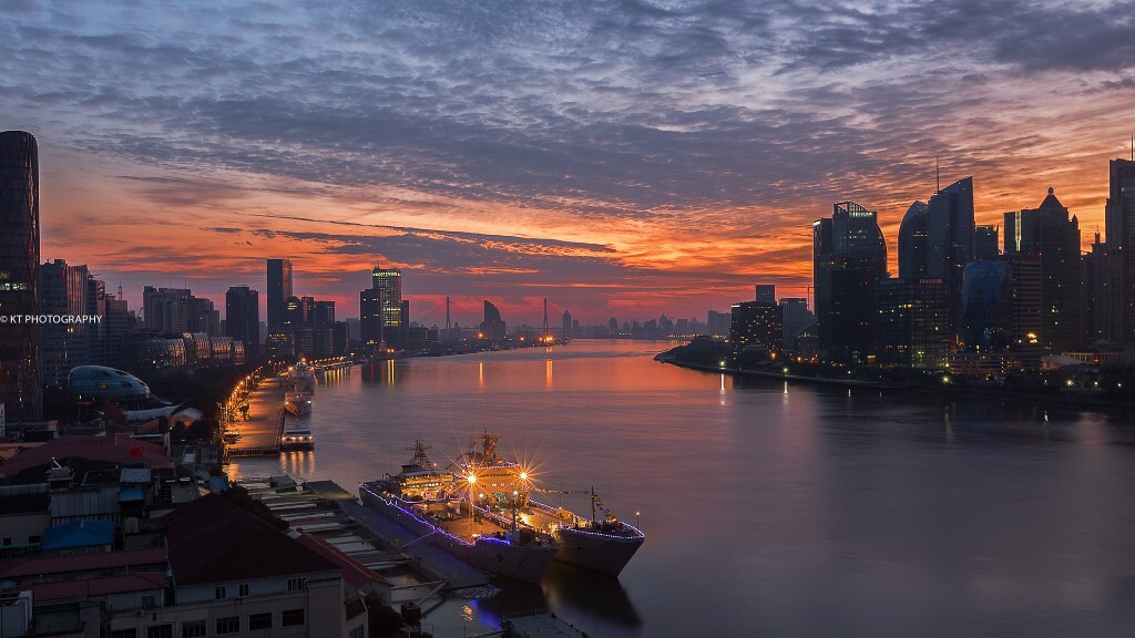 軍港