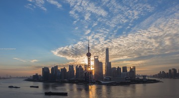 漸露