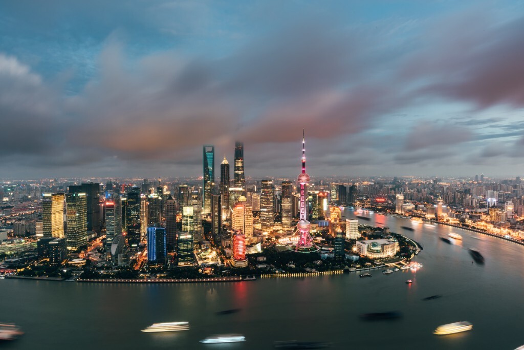 再繁华的闹市区，也抵不住回家的心