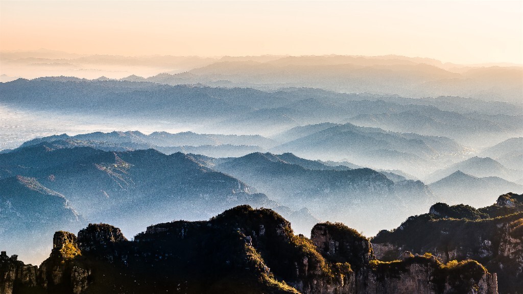 风光组-巍峨苍茫太行山-阳光