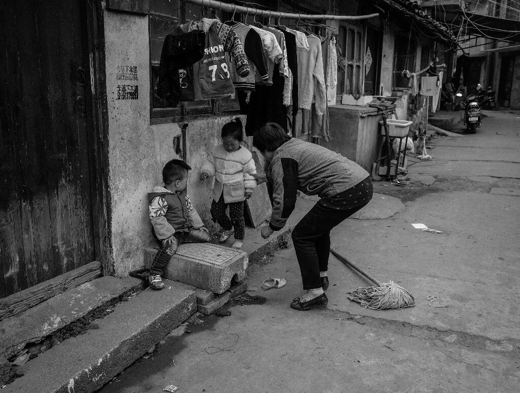 妈妈 别打我