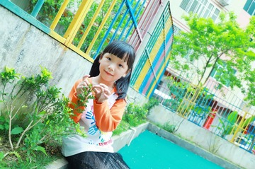1704169