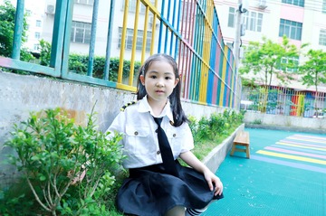 1704196