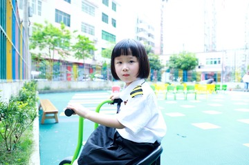 1704168