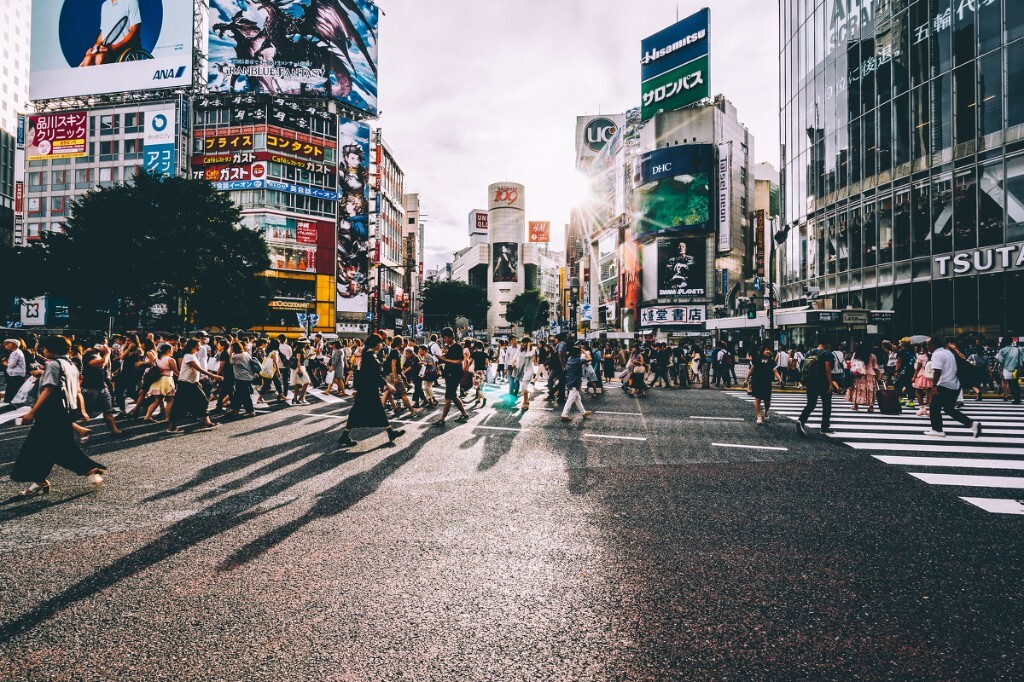 16年8月 落日与繁忙的东京涩谷交叉路口
