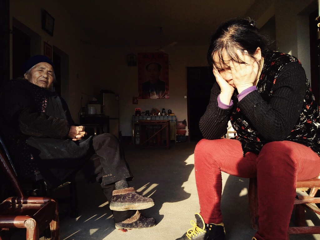 时光是一首的歌<br />
人唱着唱着就老了<br />
